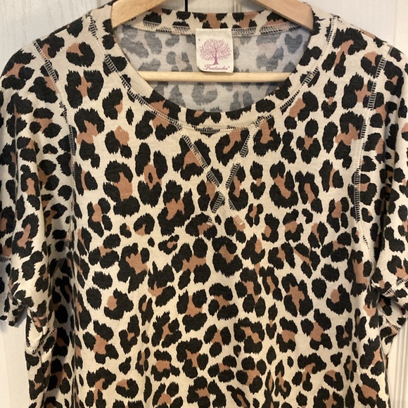 EUC Freeloader leopard short sleeved top. Size small. - Picture 2 of 6